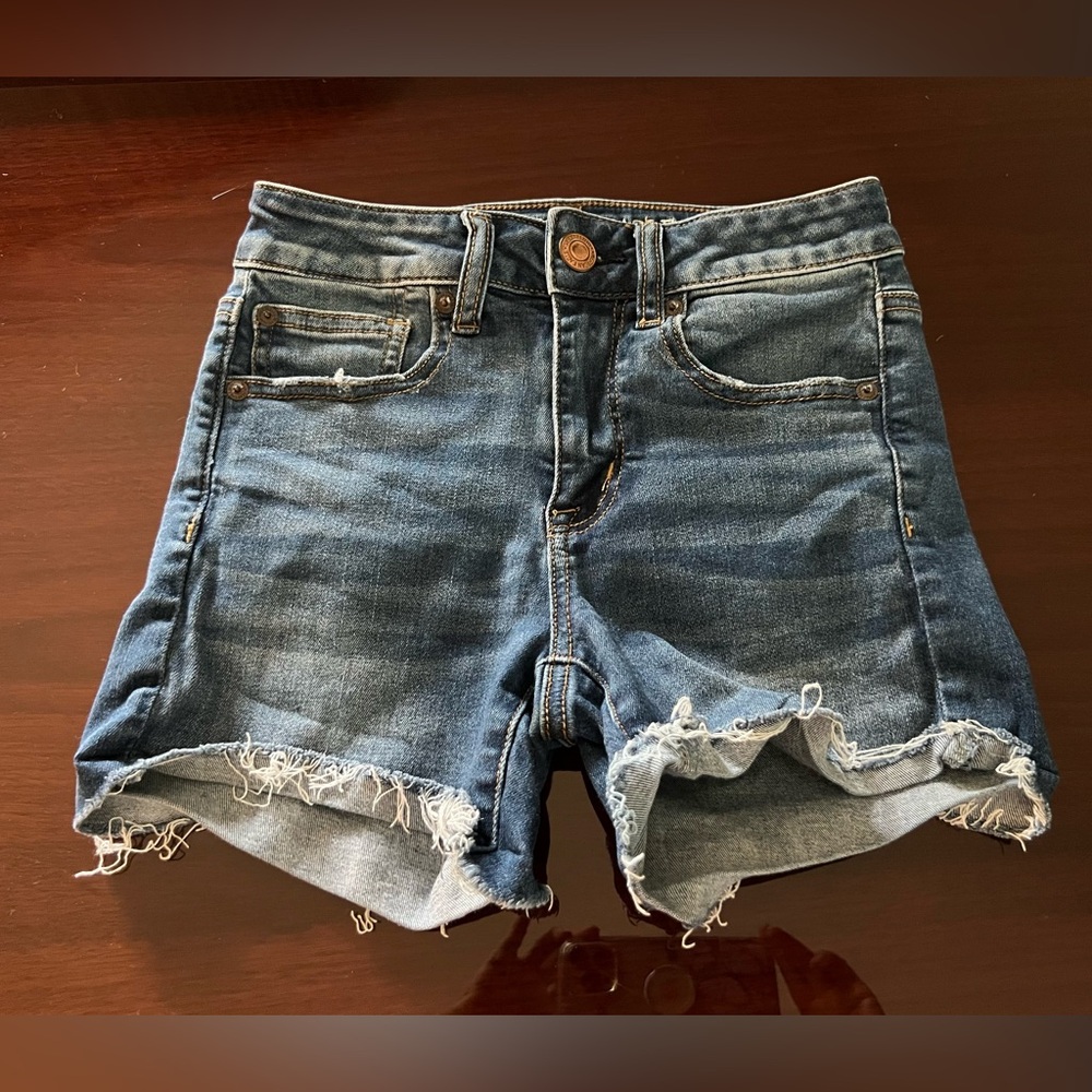 American Eagle Women’s Hi Rise Jean Shorts Next Level Stretch X - Sz 2 - Raw Hem